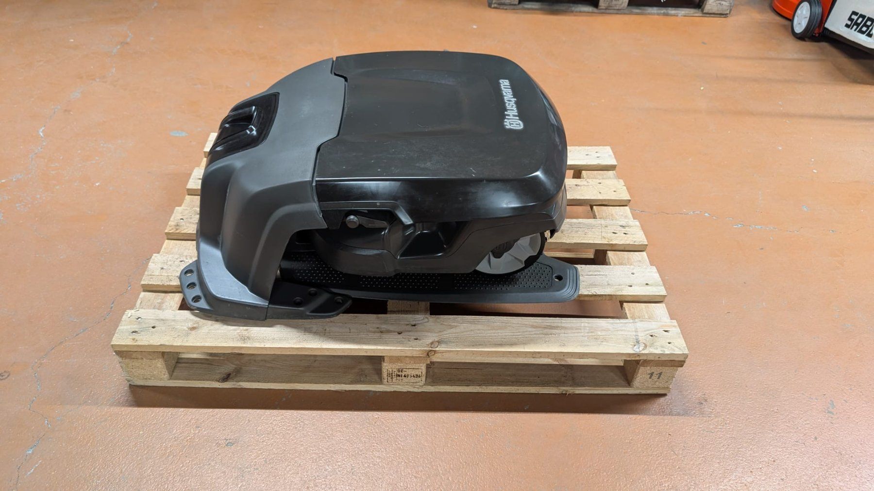 Husqvarna Tondeuses à gazon: Automower Husqvarna 315 – D'occasion à Lätti par baumi02 1