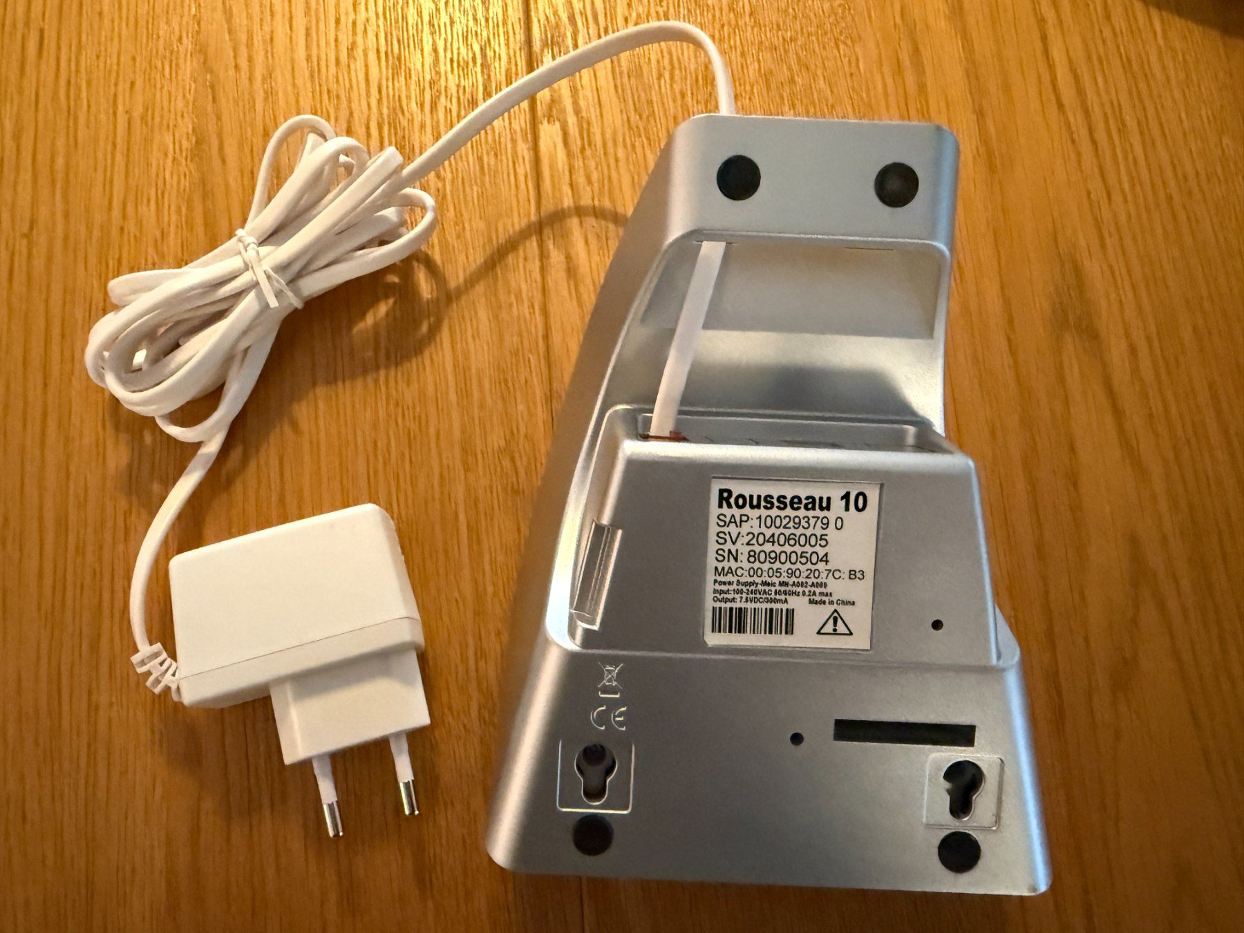 Swisscom Telefone: Station de base Rousseau 10 – Gebraucht aus Founex von MaevaMatahi 1