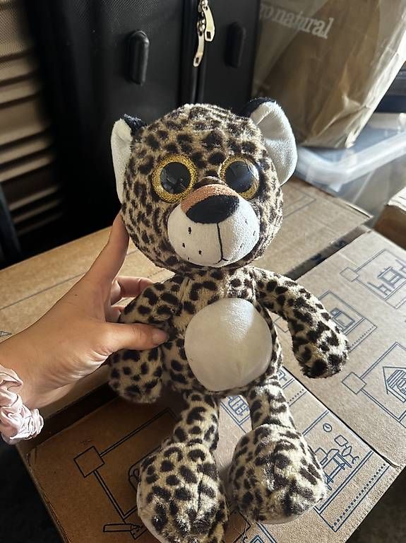 Giocattoli: Leopard mit Glitzeraugen – Usato da Wallisellen venduto da ale_qlk8