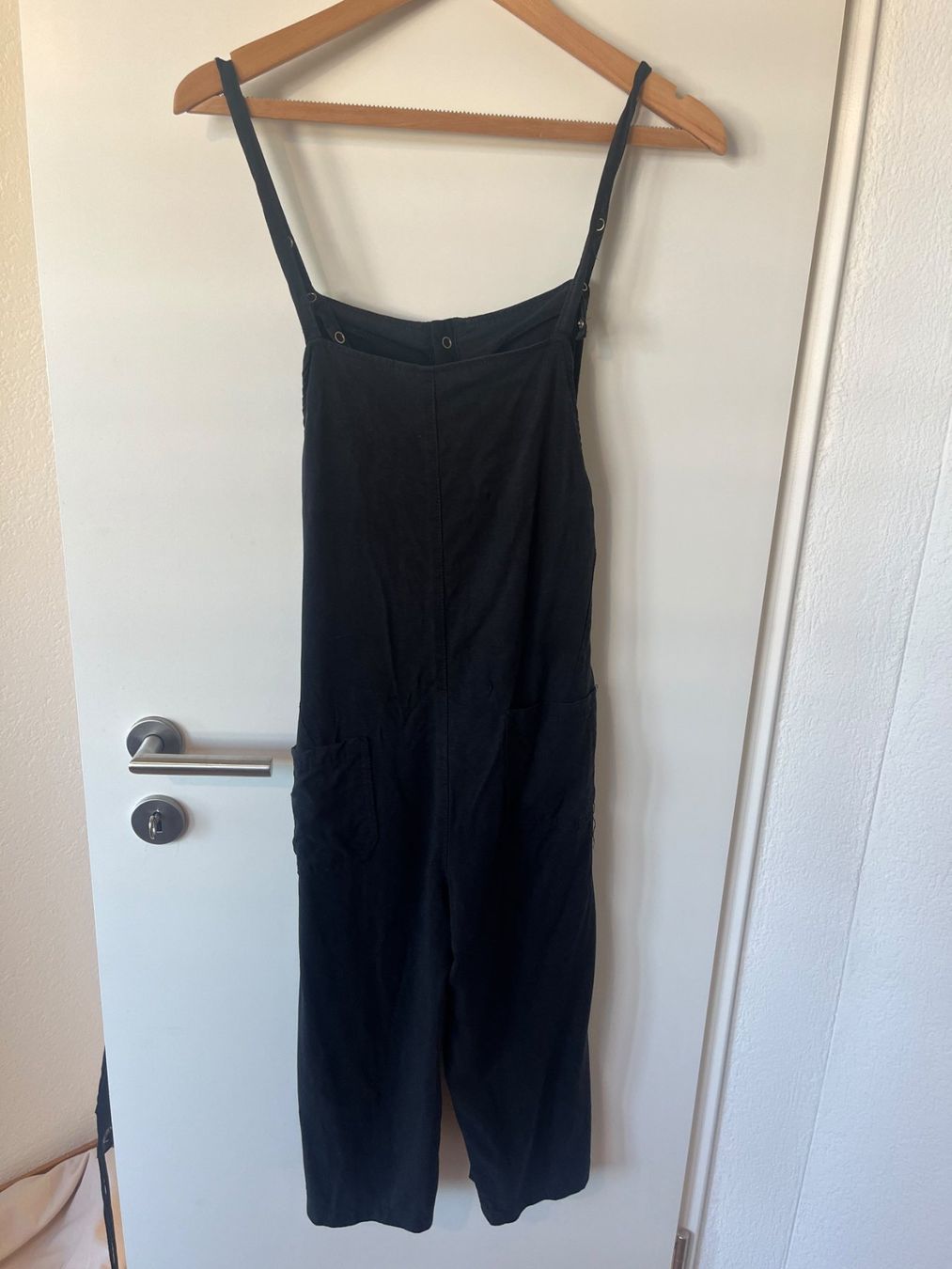 Tute: Cooler Schwarzer Jumpsuit / Overall – Usato da Zürich venduto da tts_rb9d 1