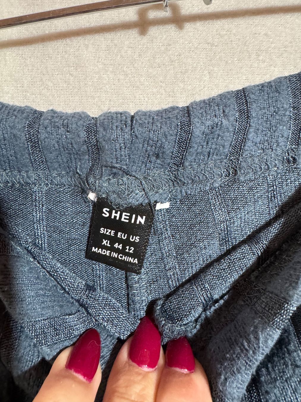 Shein Pantaloni: Stoff Hose von Shein Gr. XL – Usato da Grosswangen venduto da SALE_SALE_SALE 1