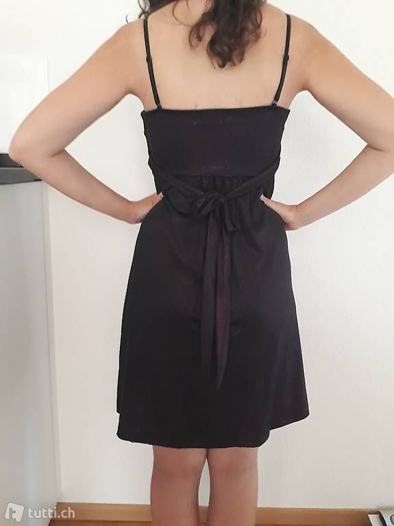 Yes Or No Vestiti: Cocktailkleid Grösse S – Nuovo (secondo la descrizione) da Urdorf venduto da Jeani_ 3