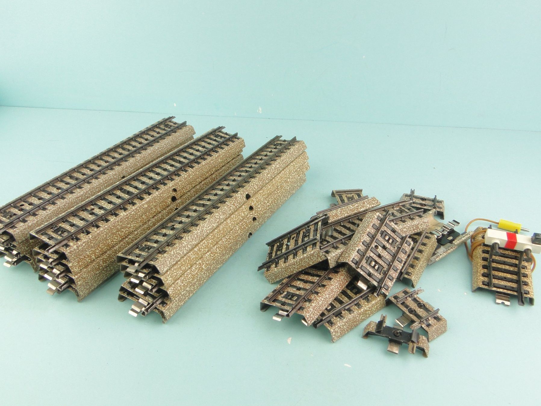 Märklin Modellini di ferrovie: Märklin M-Gleis Konvult – Usato da Bülach venduto da cann11