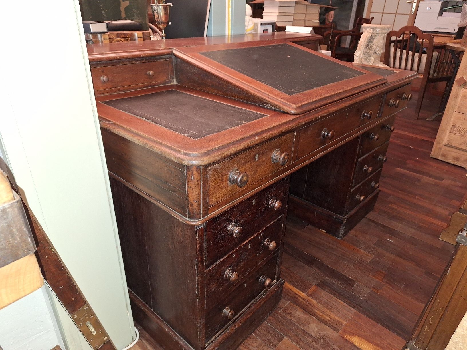Scrivanie: Dickensen Desk Schreibtisch – Usato da Schmiedrued venduto da michelle62