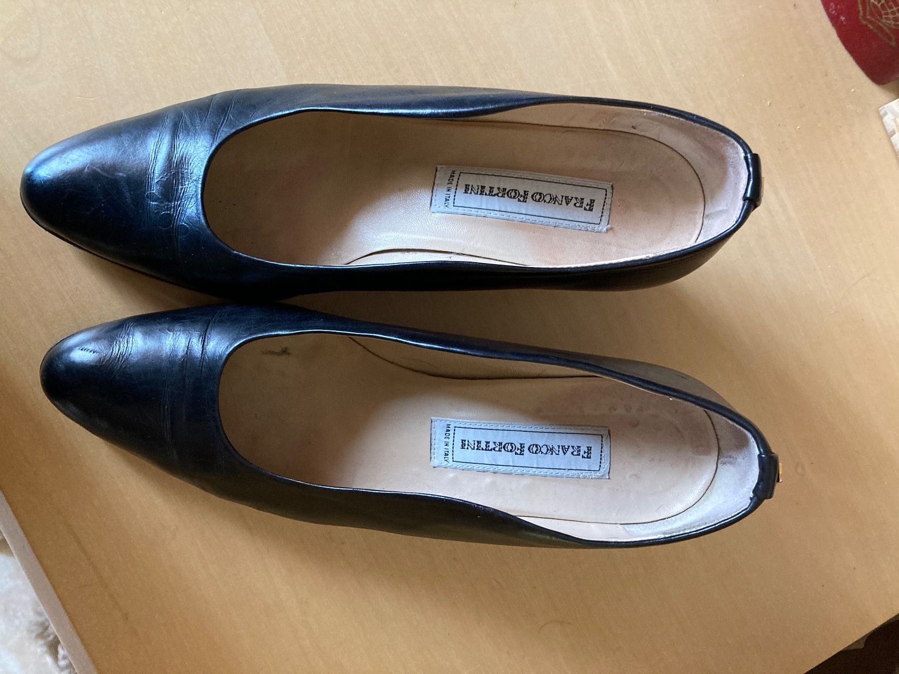 Scarpe da donna: Damenschuhe – Usato da Grasswil venduto da Maria054