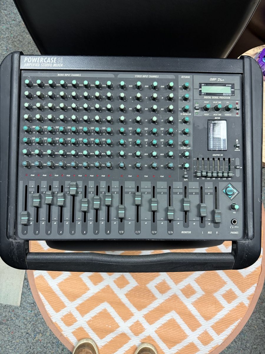 Console di mixaggio:  Generalmusic Powercase 16 – Usato da Hauptwil venduto da musikboerse