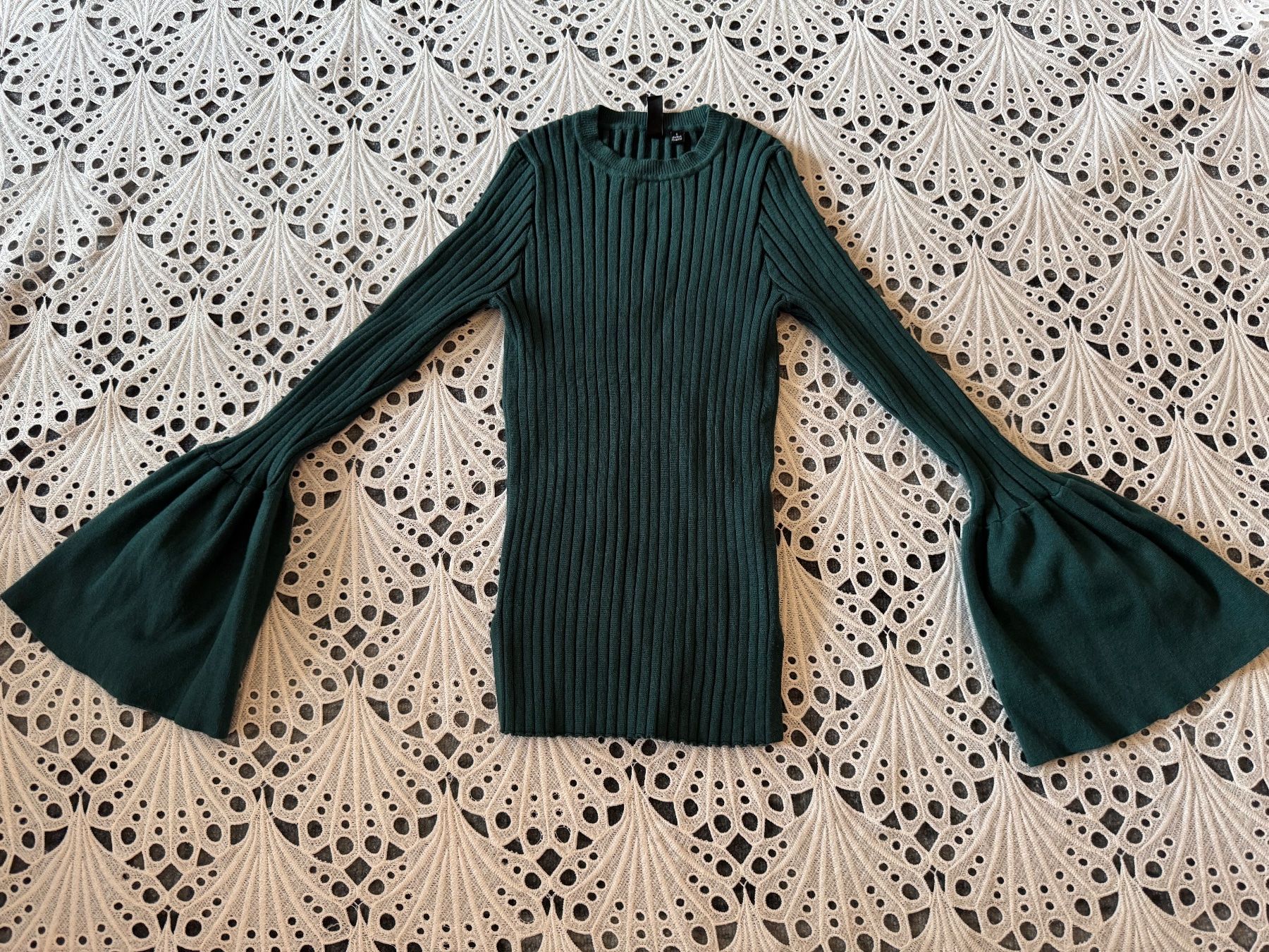 Maglioni & Felpe: Dunkel Grüner Herbst Pullover mit Trompetenärmel S C&A – Usato da Frenkendorf venduto da Style365 3