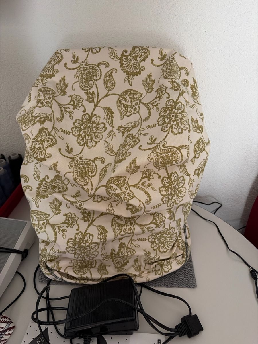 Bernina Macchine da cucire: Bernette Cover- Maschine – Nuovo (secondo la descrizione) da Toffen venduto da Winwin2022 5