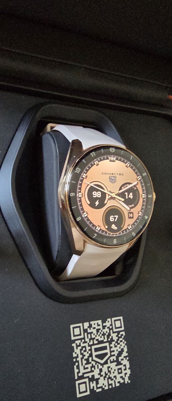 Tag Heuer Orologi: Tag Heuer Connected Calibre E5 40mm Roségold – Usato da Brigerbad venduto da Scoobydooo 1
