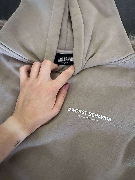 Maglioni & Felpe: WRSTBHVR Hoodie – Usato da Kaltbrunn venduto da lau_2hp8 2