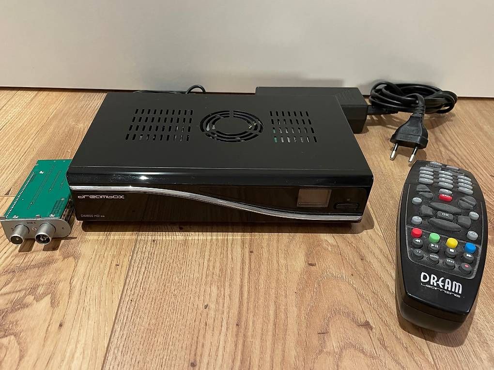 Ricevitori: Dreambox DM800 HD se – Usato da Epalinges venduto da jarolegro01
