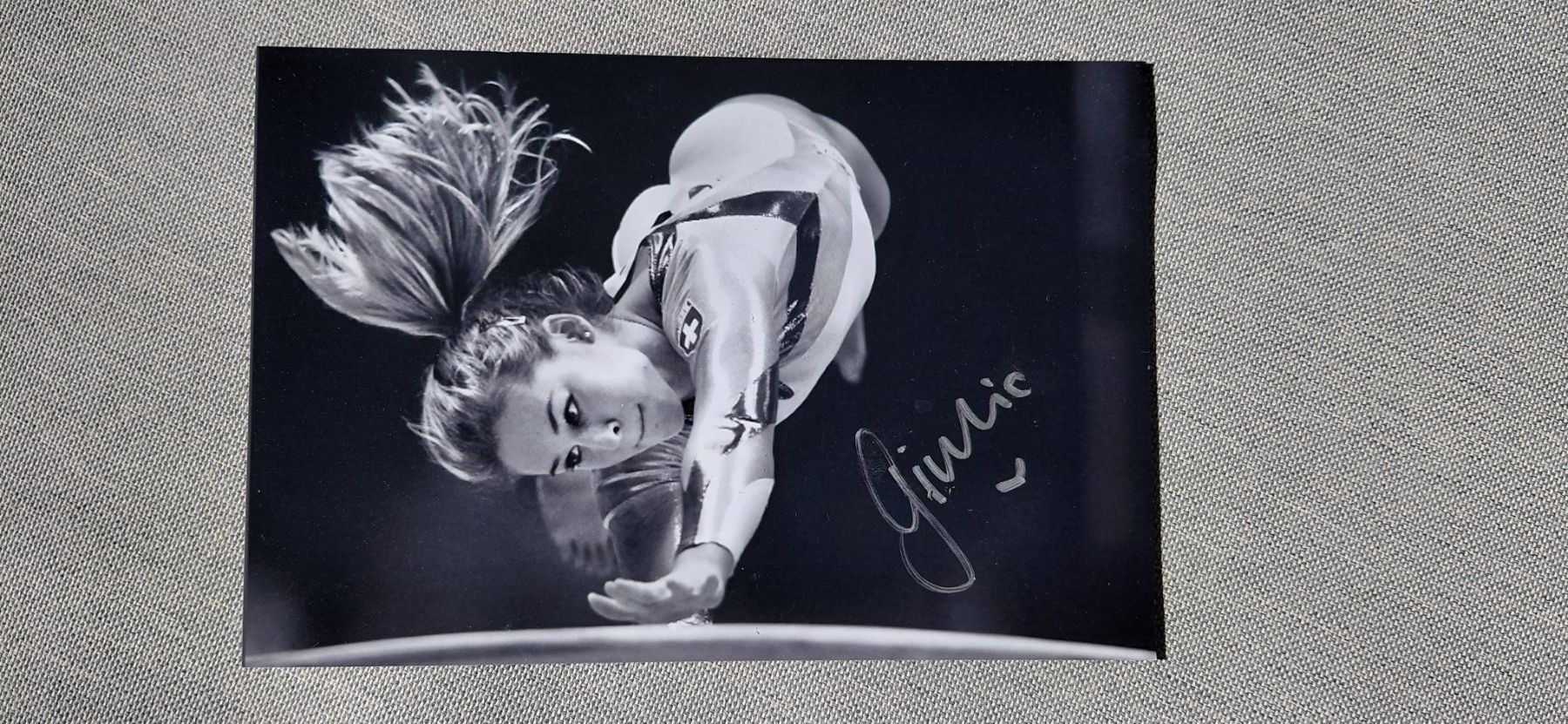 Autografi: Autogramm Giulia Steingruber – Usato da Schmerikon venduto da Olympia04