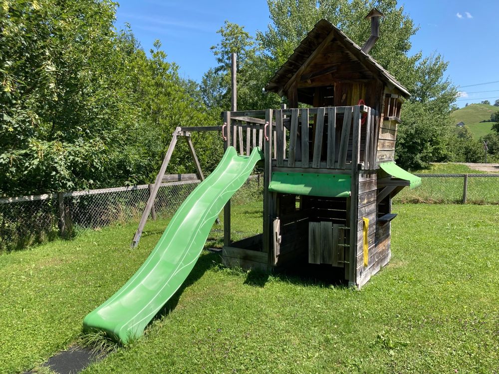 Spielhaus mit Rutsche Kaufen auf Ricardo
