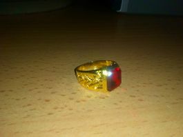 Goldener Ring [Möglicherweise sogar Gold]
