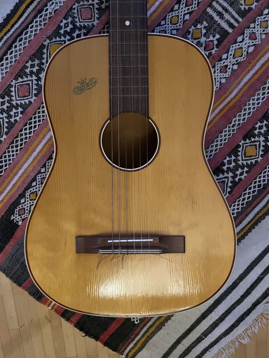 Strumenti musicali: Akustische Gitarre Royal – Usato da Luzern venduto da Fledermaus82 1