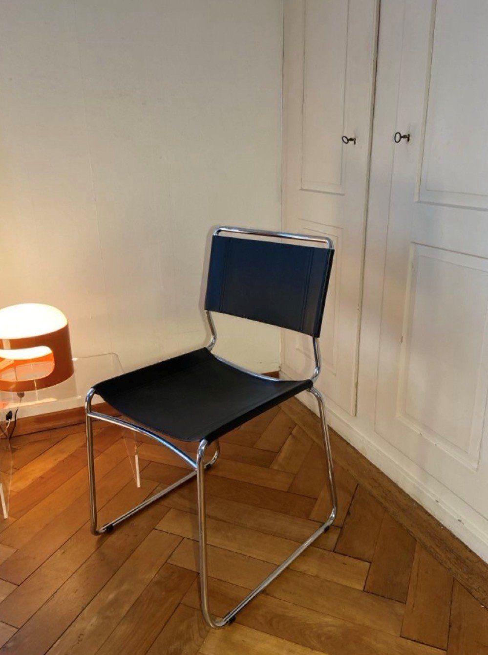 Chaises: Lederstuhl mit Chrom – D'occasion à Winterthur par patiii02