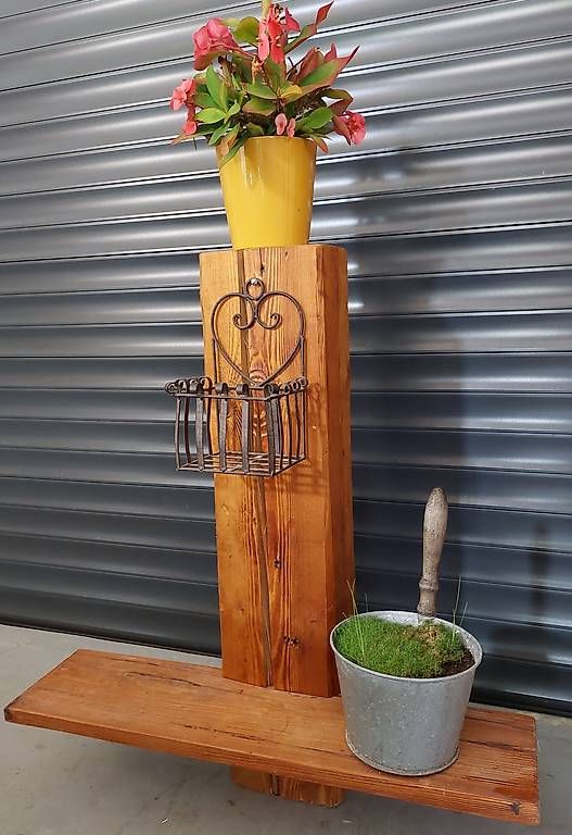 Tutte le decorazioni: Balken Möbel Eingang Pflanzenmöbel Deko – Usato da Amlikon-Bissegg venduto da SteHof