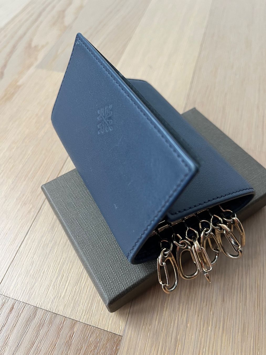 Patek Philippe Altro in  Abbigliamento & Accessori: Patek Philippe étui à clés/Schlüsseletui – Nuovo e nell'imballaggio originale da Villars-sur-Glâne venduto da etoupe621 6