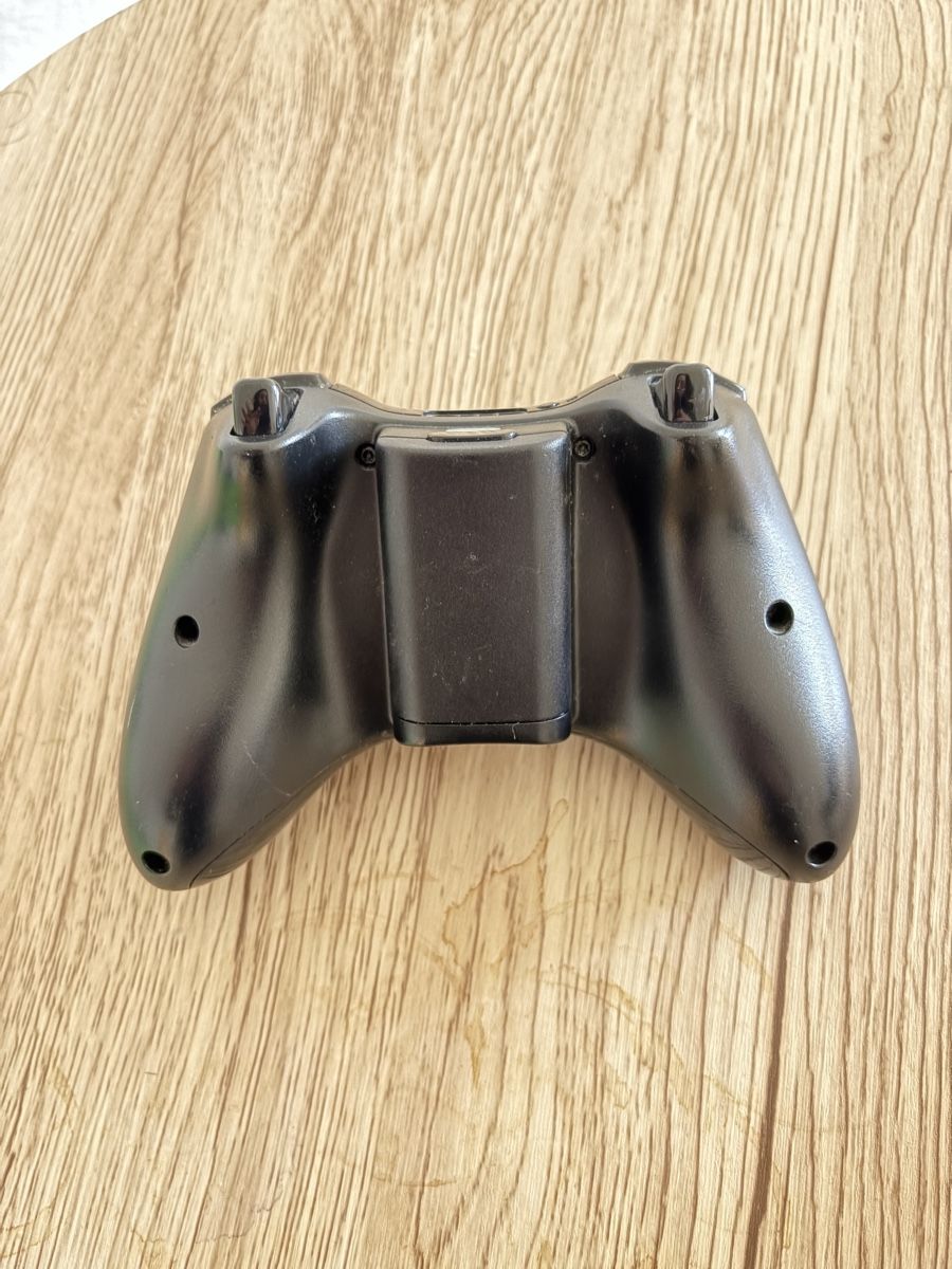 Microsoft Console: Xbox 360 Wireless Controller – Usato da Basel venduto da ale_mn2l 1