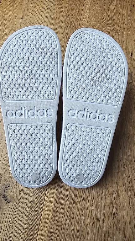 Adidas Chaussures femmes: Adiletten Grösse 4 /  36 2/3 – D'occasion à Elgg par soleo509 1