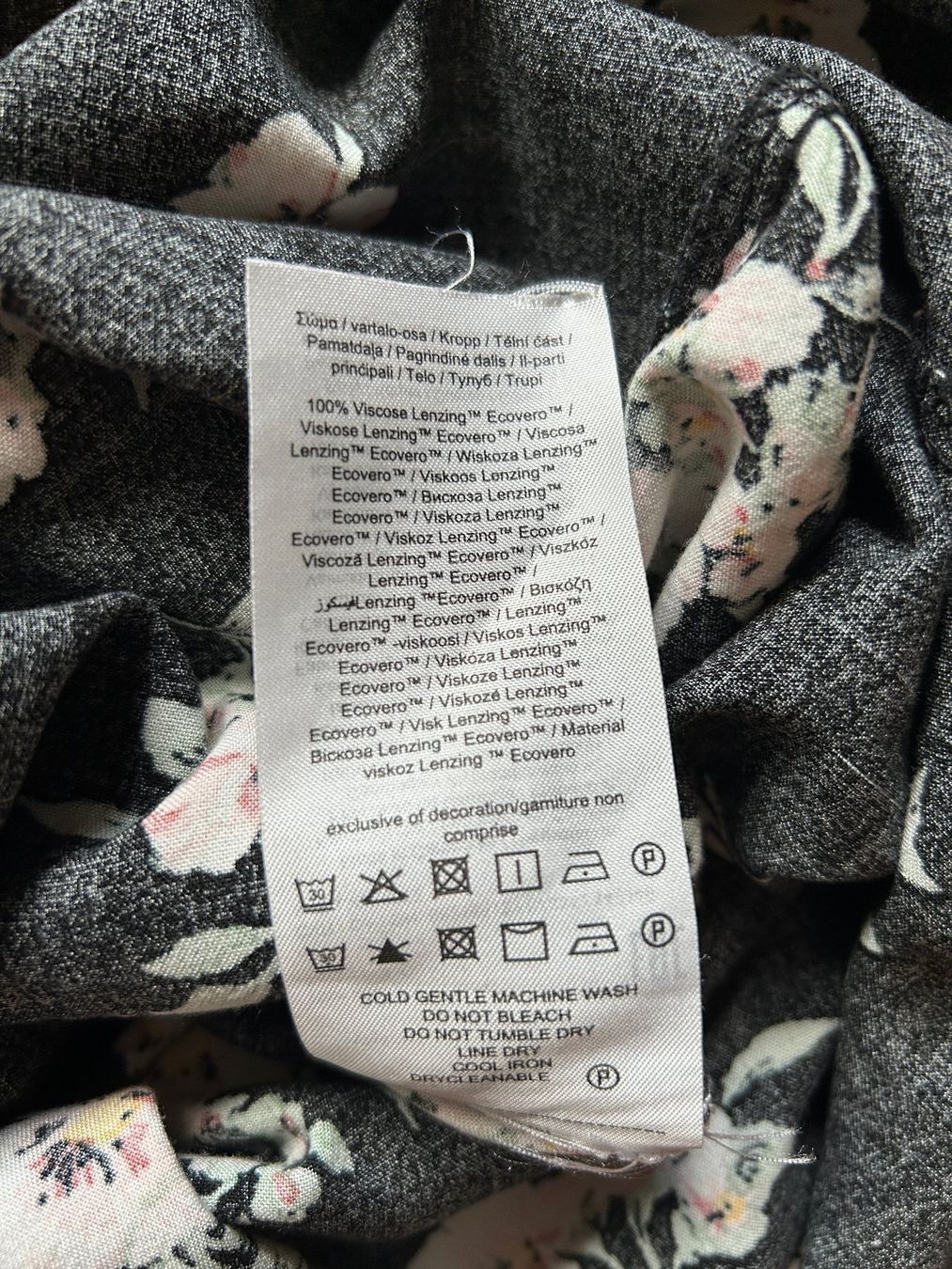 Vero Moda Kleider: Robe été légère viscose XS – Gebraucht aus Martigny von m_juli 3