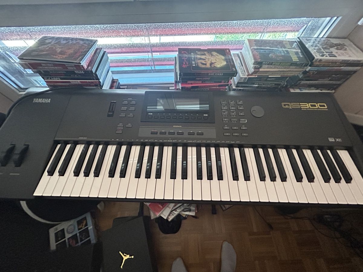 Yamaha Instruments de musique: Yamaha QS300 – D'occasion à Crissier par Body-Jonat
