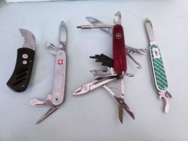 Konvolut - Sackmesser, Klappmesser, Schnappmesser, Cybertool