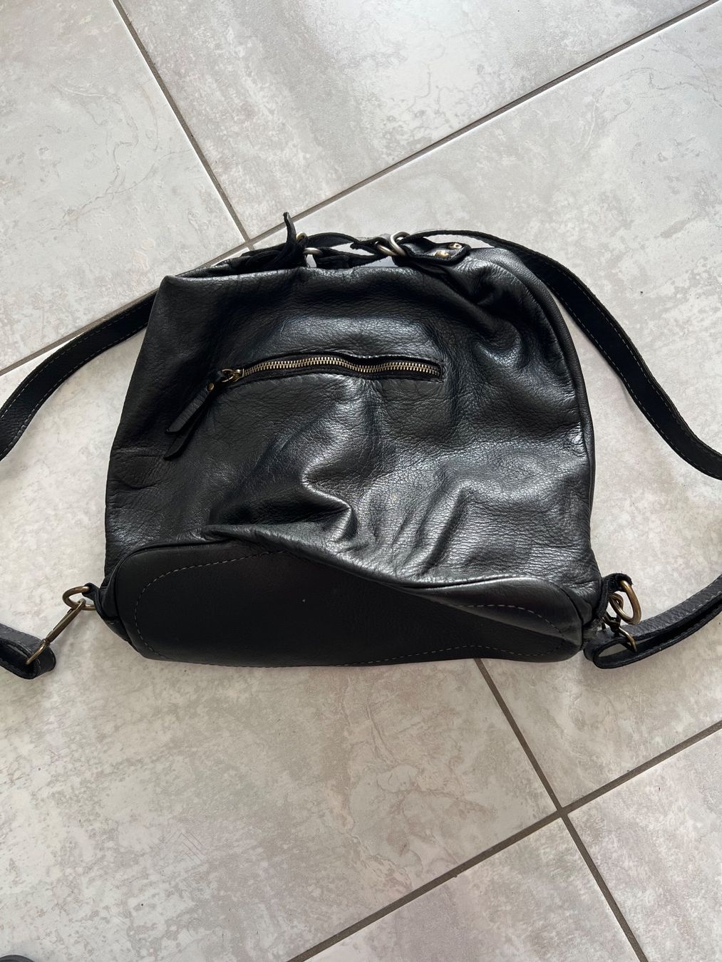 Zaini: Leder Tasche und oder Rucksack Schwarz – Usato da Schmerikon venduto da Speedy053 3