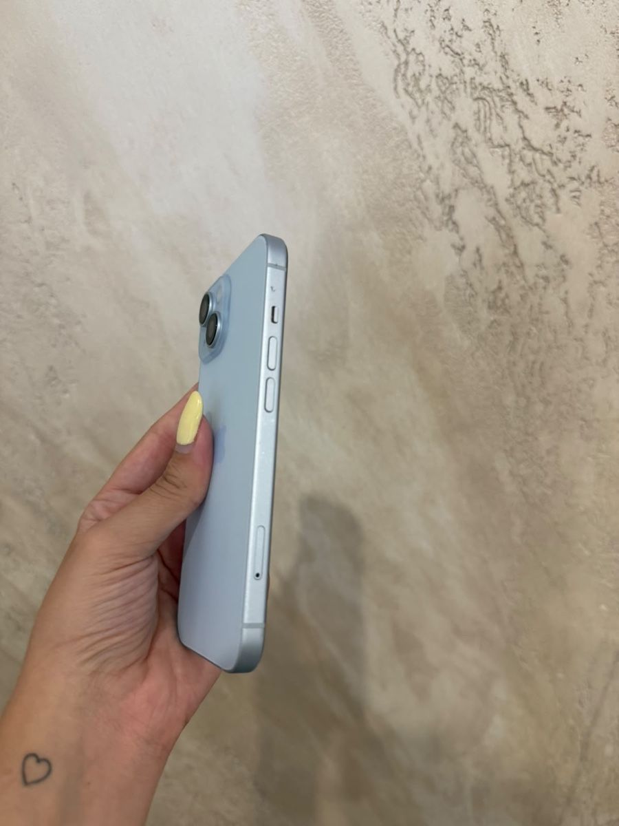 Apple Portables: Iphone 15 256 gb face id off  – D'occasion à Chippis par mig_8ns6 1