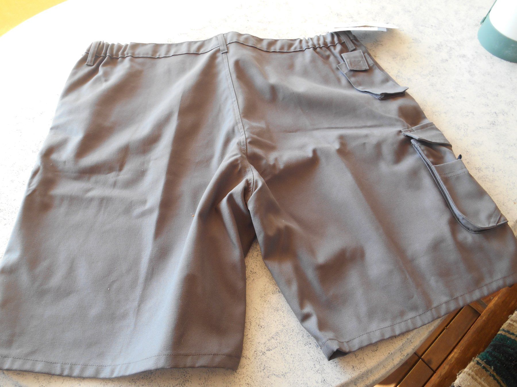 Hosen: short – Neu und originalverpackt aus La Sarraz von Mbeatles 1