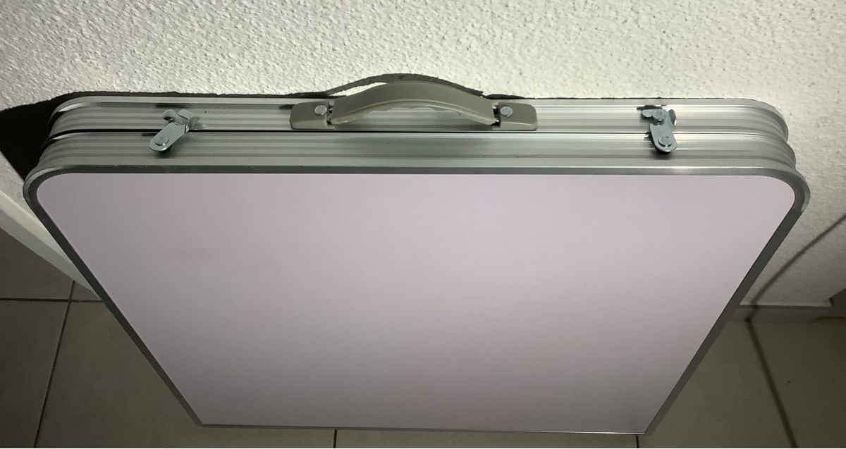 Tables: Campingtisch 2Stk. – D'occasion à Malters par Fantamum 2