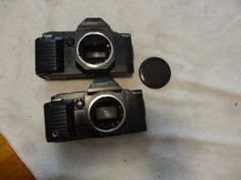 2 CANON  T70 SPI REF ANTIK FILM MF KAMERANUR BODY-LÄÜFT