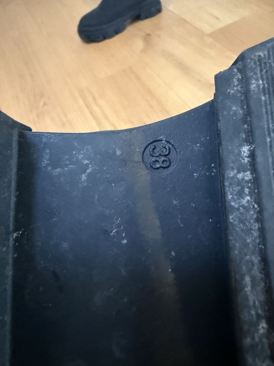 Scarpe da donna: Stiefel Even&Odd Stiefel – Usato da Luzern venduto da sydney01. 1