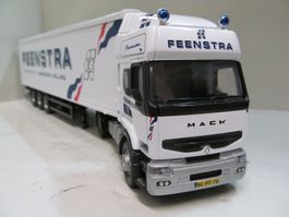 MACK RENAULT PREMIUM FRICOR-TRAILER  1:50  CORGI NR. CC12103