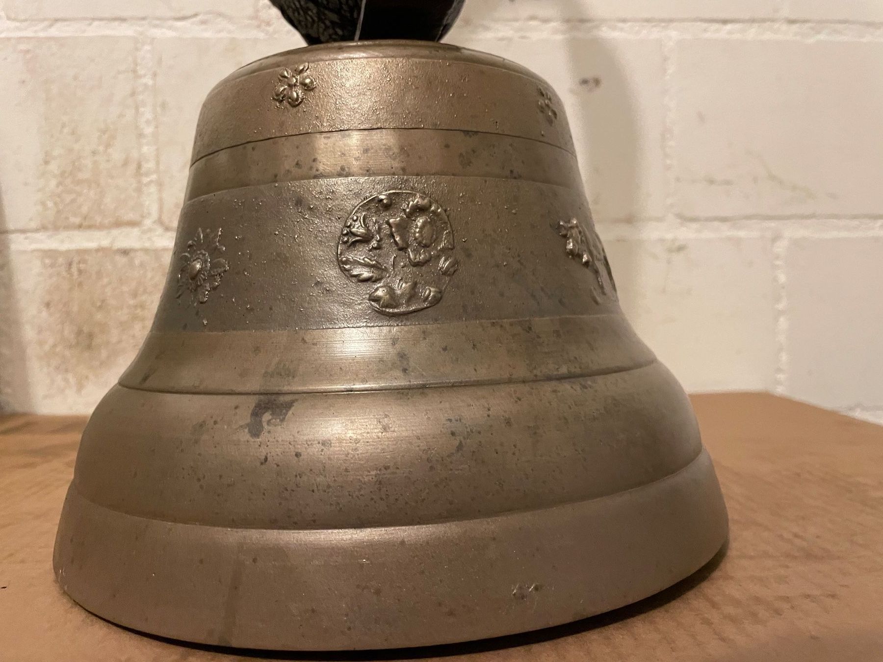 Glocken & Treicheln: Estrichfund alte Glocke ab 1.00 Fr. – Gebraucht aus Birrhard von magisto52 5