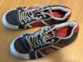 Mustang Sneaker Gr. 43 - Sportlich durch den Sommer!