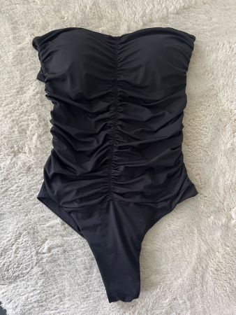 SCHWARZES BADEKLEID GR.S NEUWERTIG