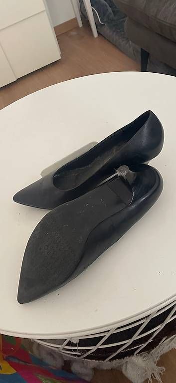 Scarpe da donna: Damenschuh  – Usato da Utzenstorf venduto da lali7 1