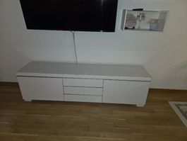 IKEA BESTA TV Möbel neuwertig weiss inkl. Glasplatte 