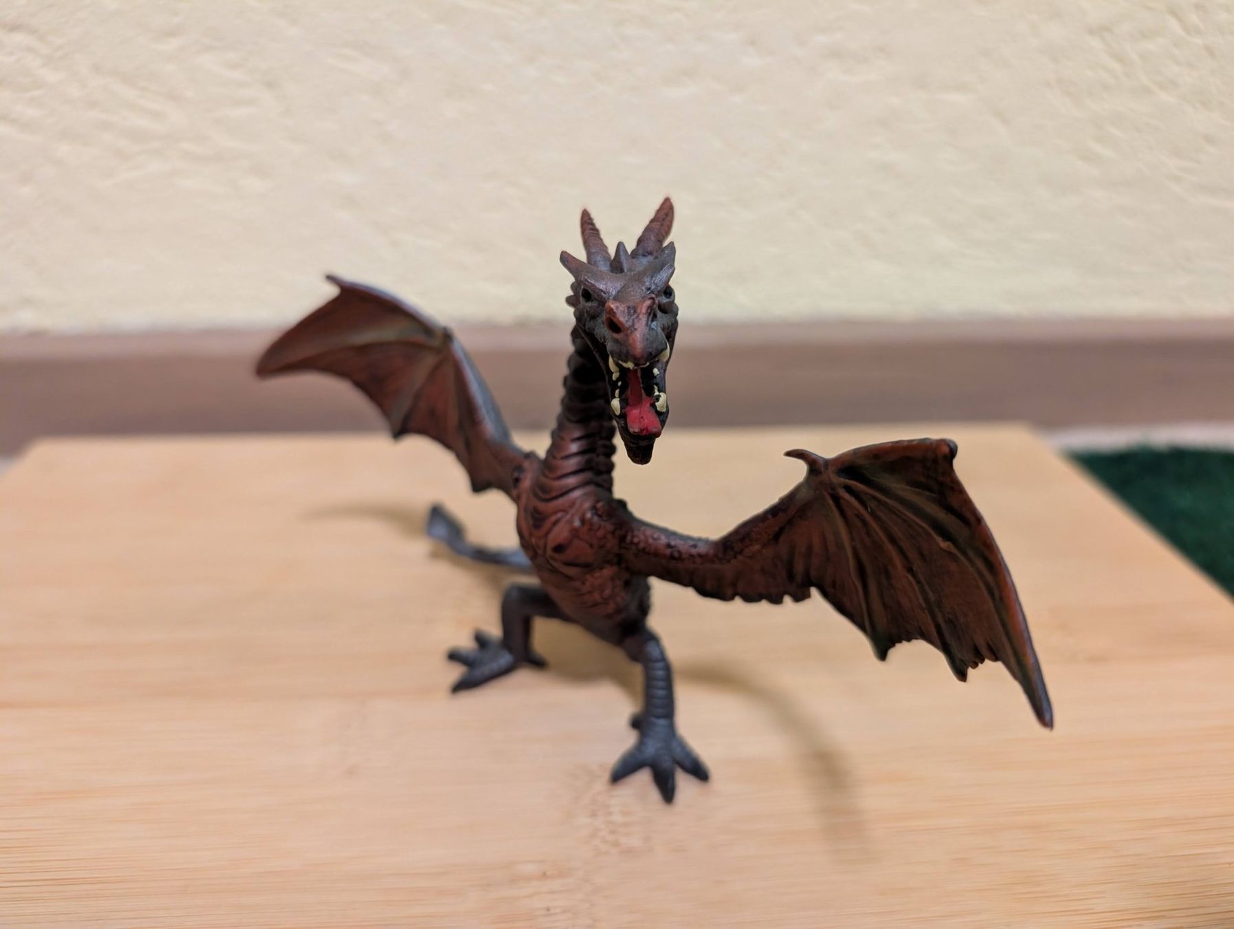 Bullyland Statuette: Bullyland Red Flying Dragon – Usato da Herrliberg venduto da aandrey 5