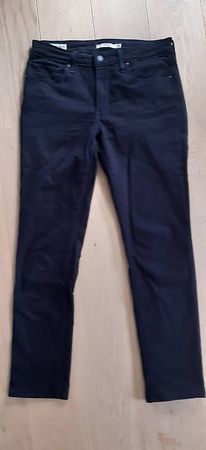 Neue Levi's Jeans 712 Grösse 30-30