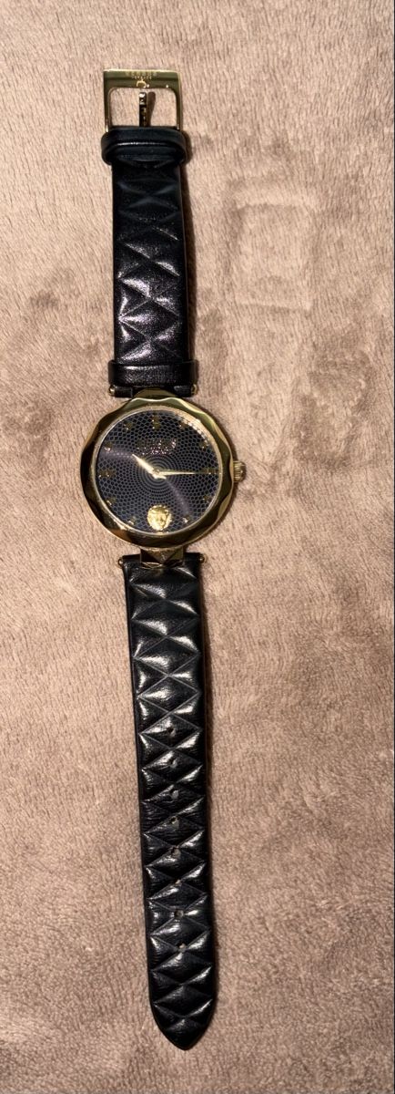 Versace Orologi: Versace Versus Uhr – Nuovo (secondo la descrizione) da Kloten venduto da Mery1982 1