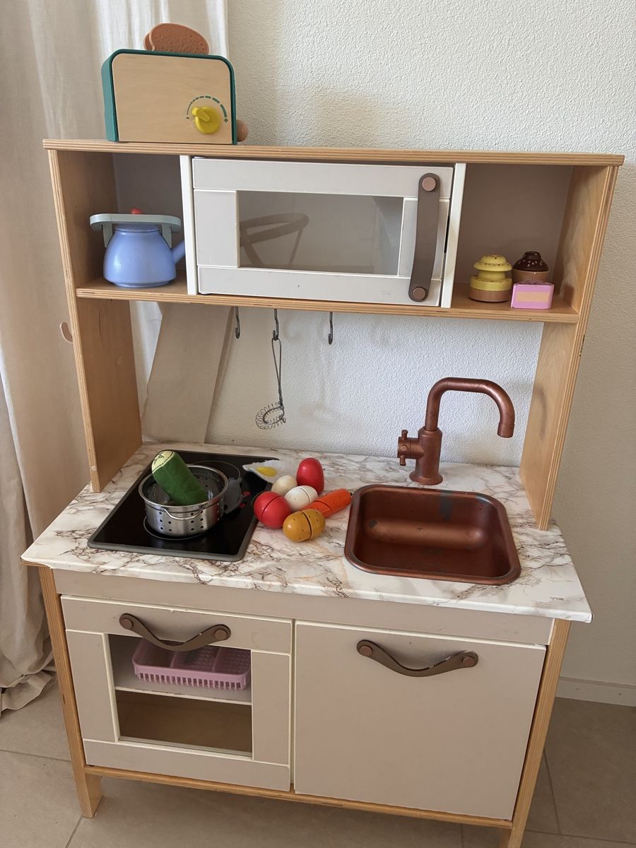 Ikea Giocattoli: Kinderküche mit Zubehör – Usato da Rifferswil venduto da nahug 1