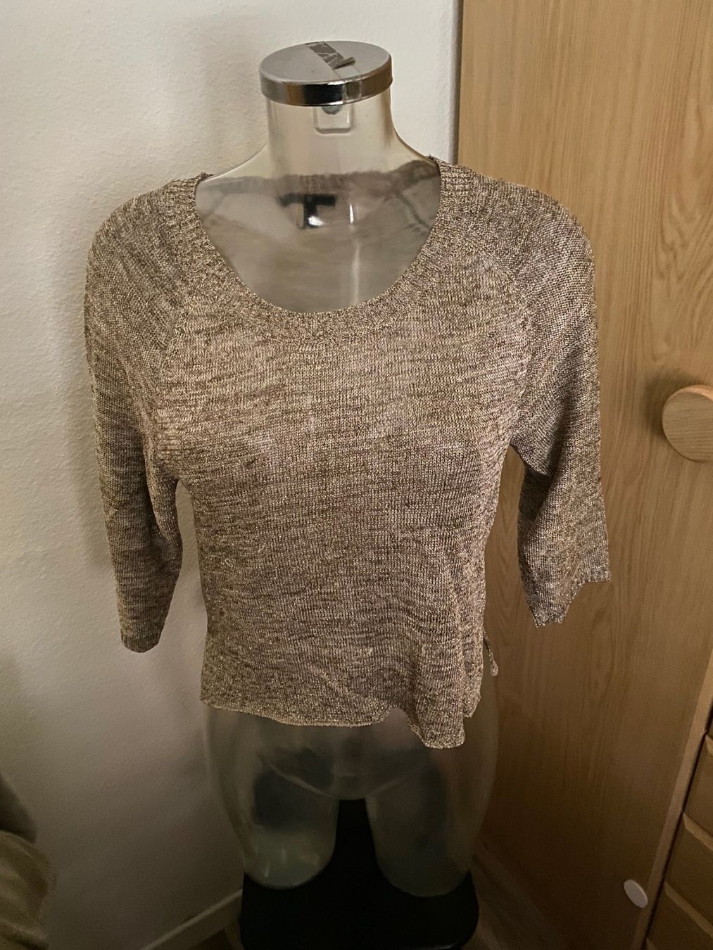 H&M Maglioni & Felpe: H&M leichter Glitzer Pullover Grösse XS , 3/4 arm – Usato da Allenwinden venduto da Obalu