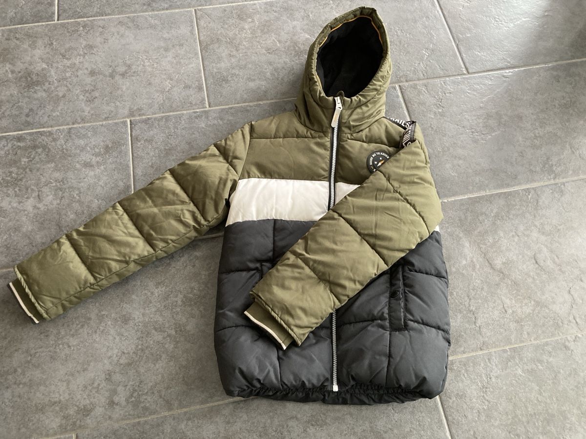 Giacche & Cappotti: Winterjacke Gr. 134/140 – Usato da Uttigen venduto da daeni_83