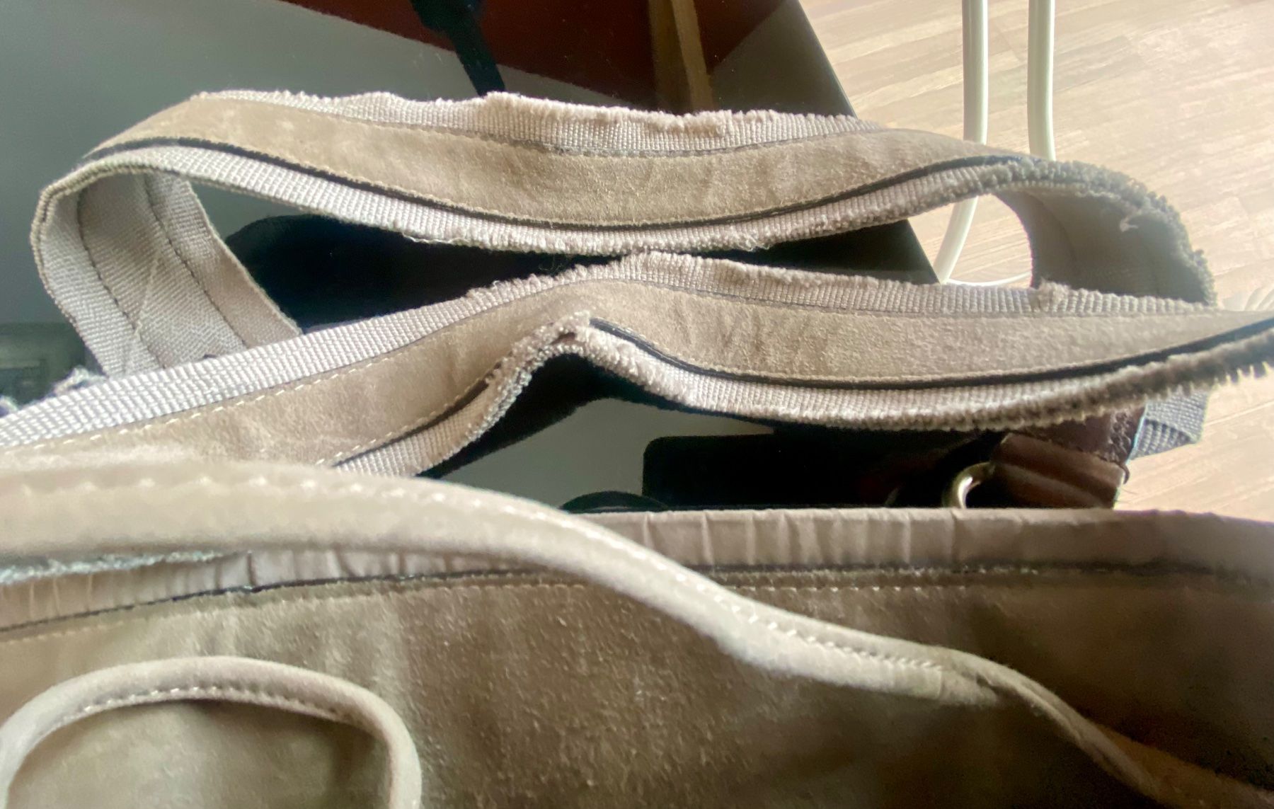 Brunello Cucinelli Borse da donna: BRUNELLO CUCINELLI Shopper, beige Wildleder – Usato da Uster venduto da Koralle6 7
