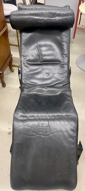 Liegen & Liegestühle: Chaiselongue von Le Corbusier - Replika – Gebraucht aus Steinhausen von einzelstueck-brocki 6