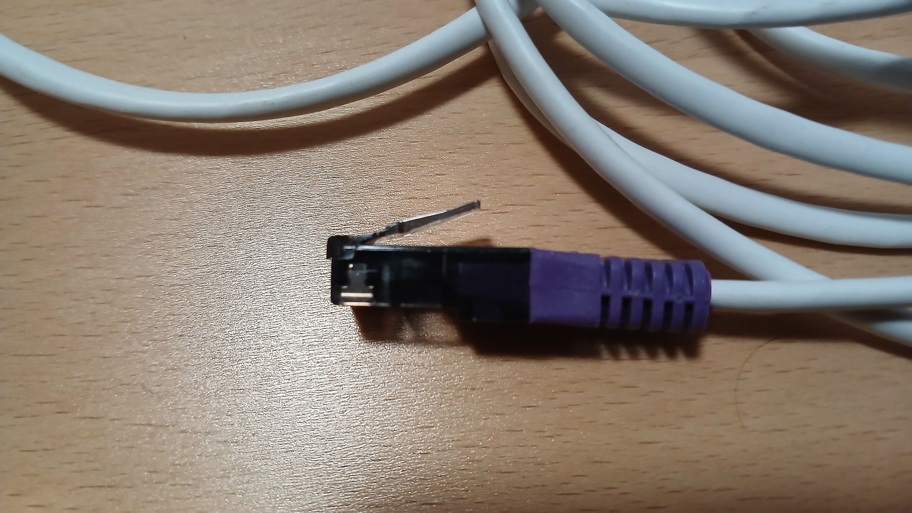 Swisscom Kabel: Internet-Kabel – Gebraucht aus hinwil von tho_j6kz 2