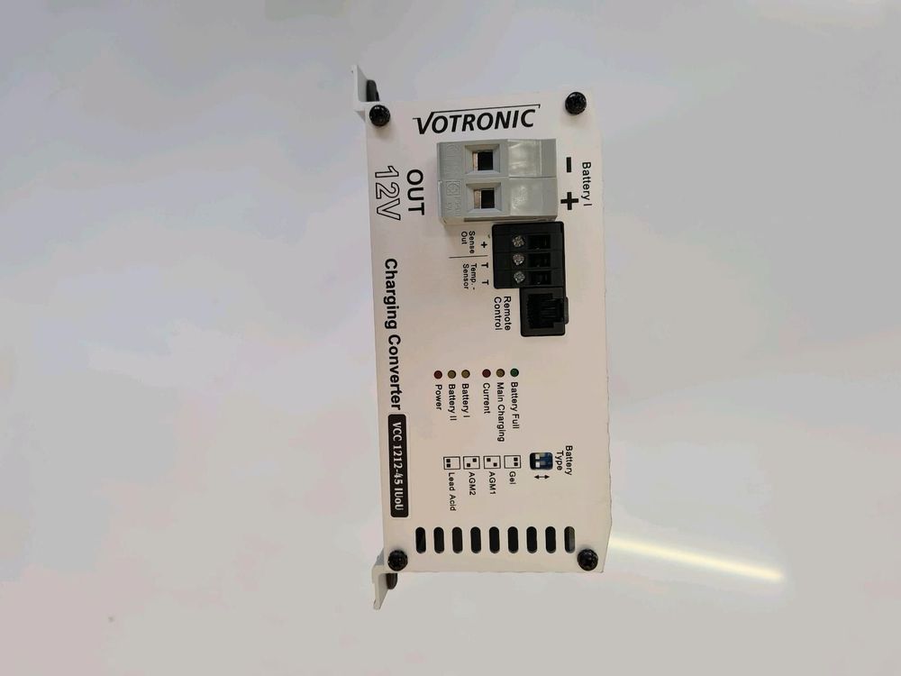 Votronic 3317 VCC 1212-45 IU Ladewandler/Ladebooster