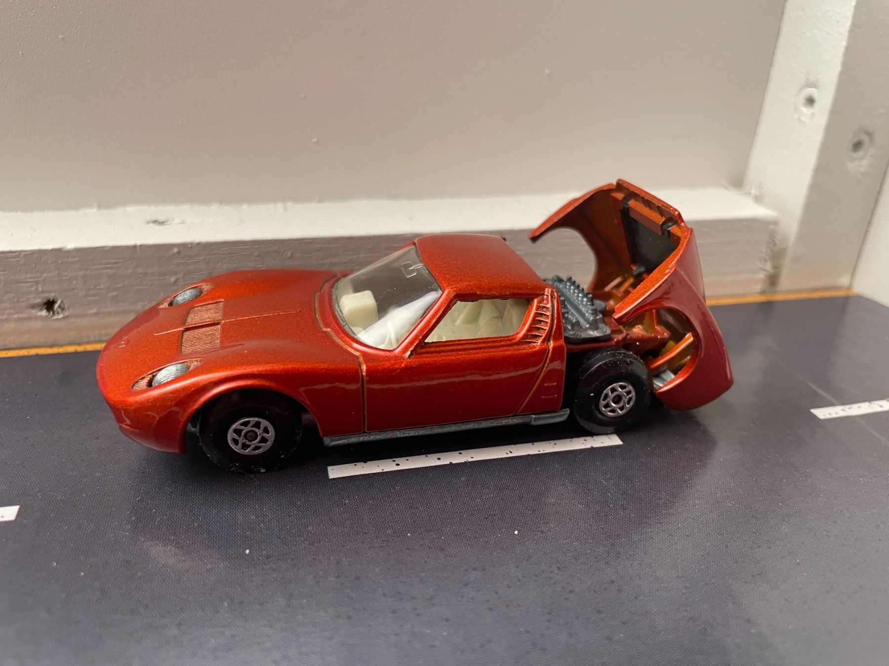 Lamborghini Modellini d'auto: Lamborghini 400 Miura Matchbox 1:43 – Nuovo (secondo la descrizione) da Wohlen AG venduto da Erelpowerline